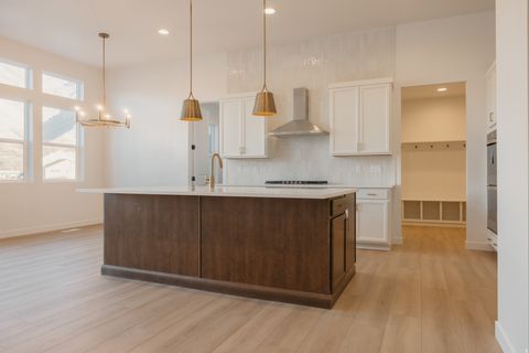 Tiny photo for 1085 S 3440 E #107, Spanish Fork, UT 84660 (MLS # 2124234)