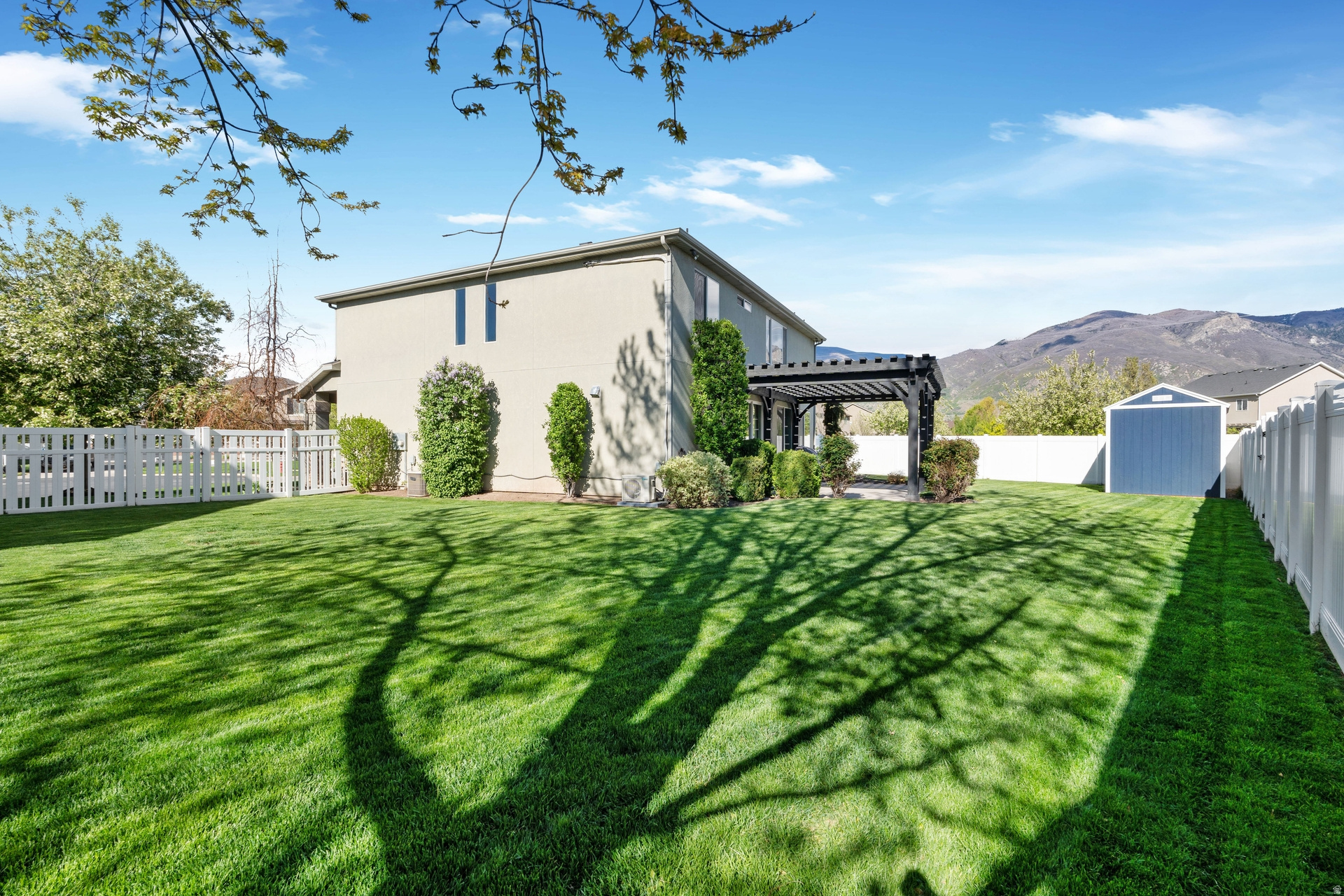 FARMINGTON RANCHES - Residential