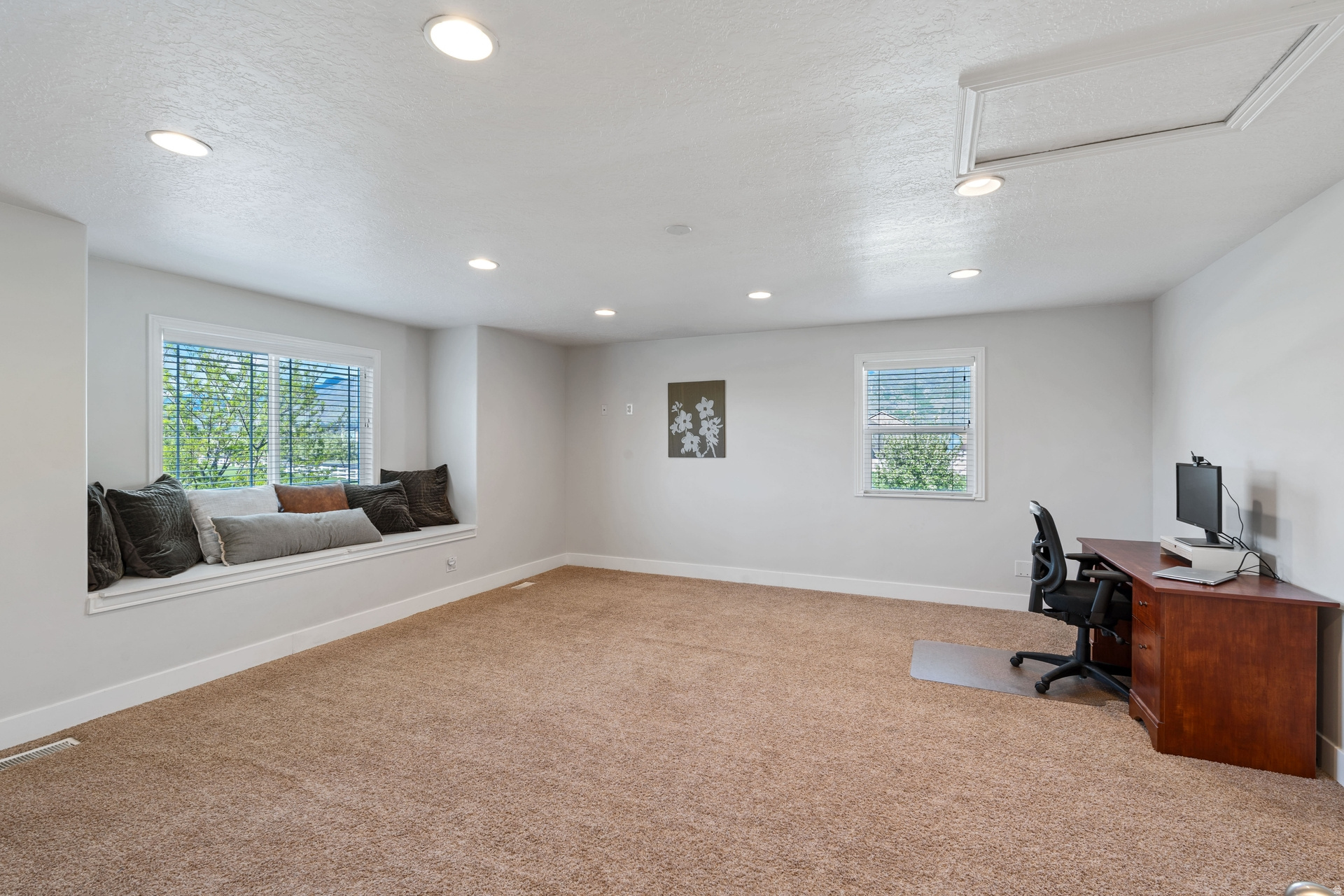 FARMINGTON RANCHES - Residential