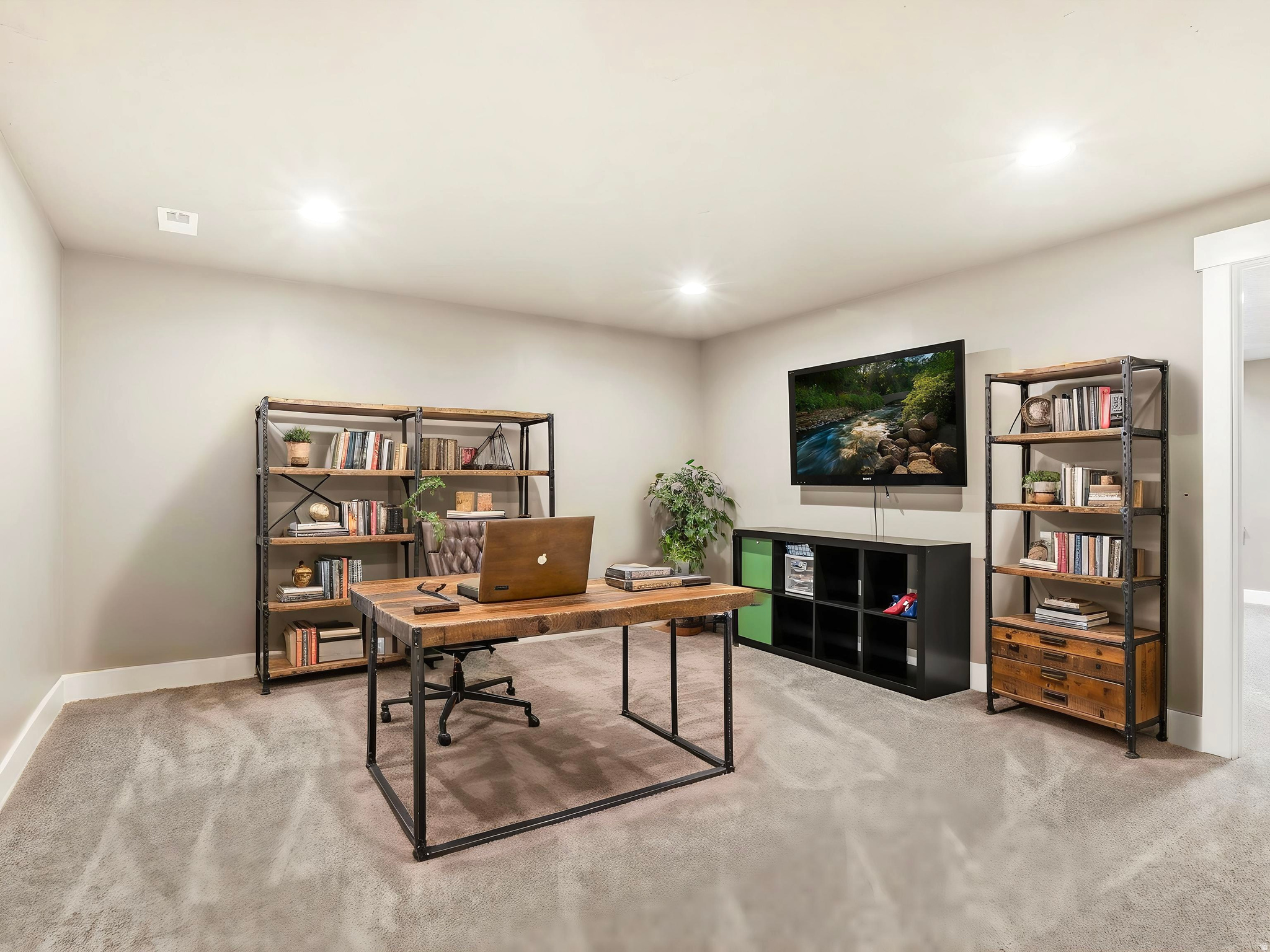 PETERSEN PLACE - Residential