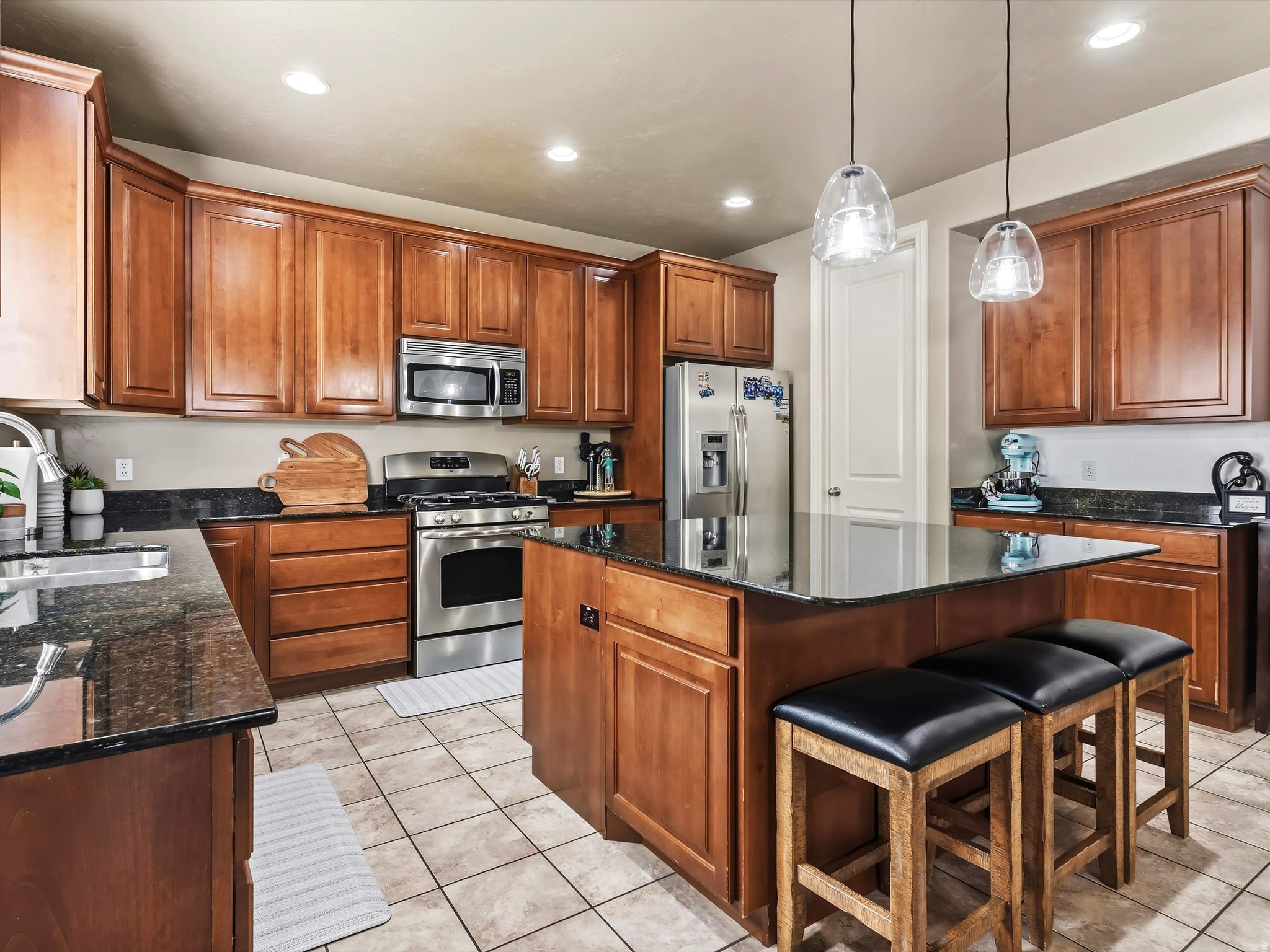 PETERSEN PLACE - Residential