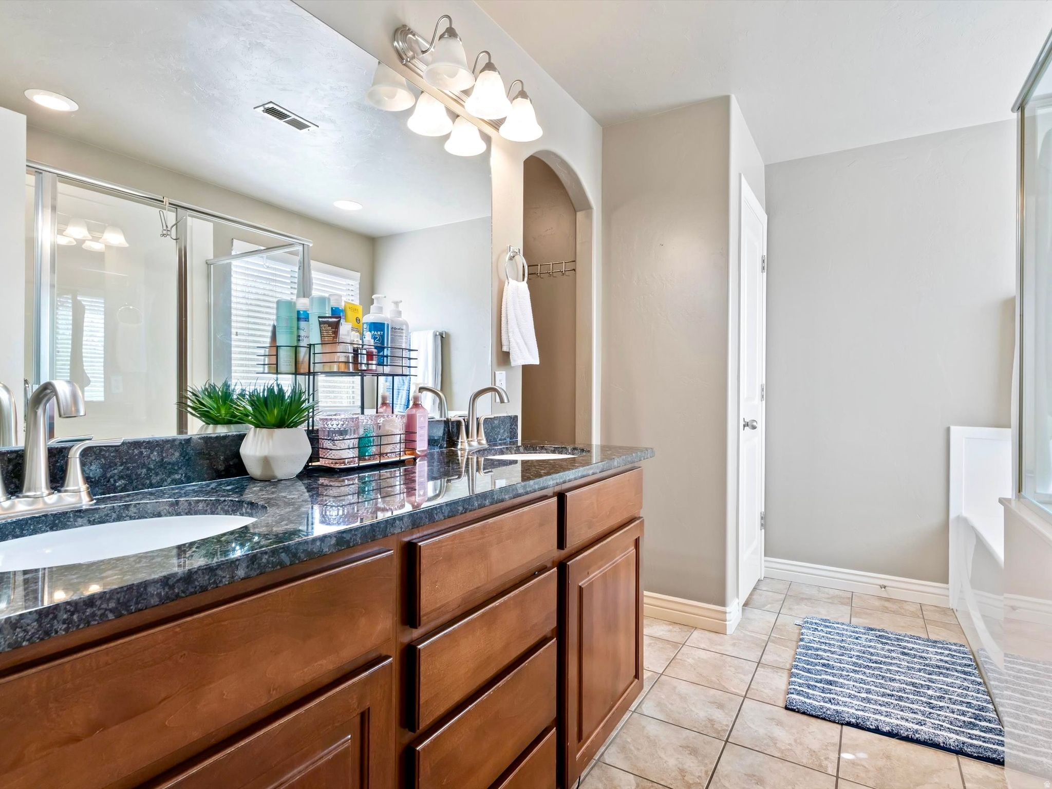 PETERSEN PLACE - Residential