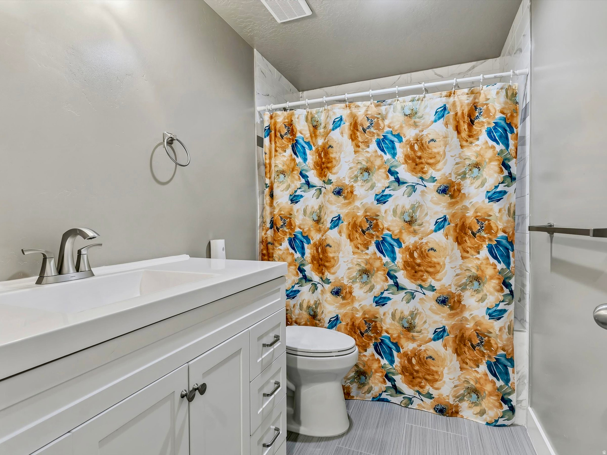 PETERSEN PLACE - Residential