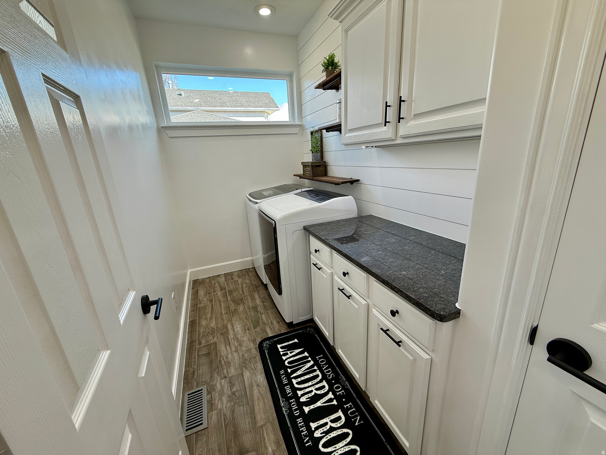 PLEASANT VIEW HEIGHTS NO - Residential