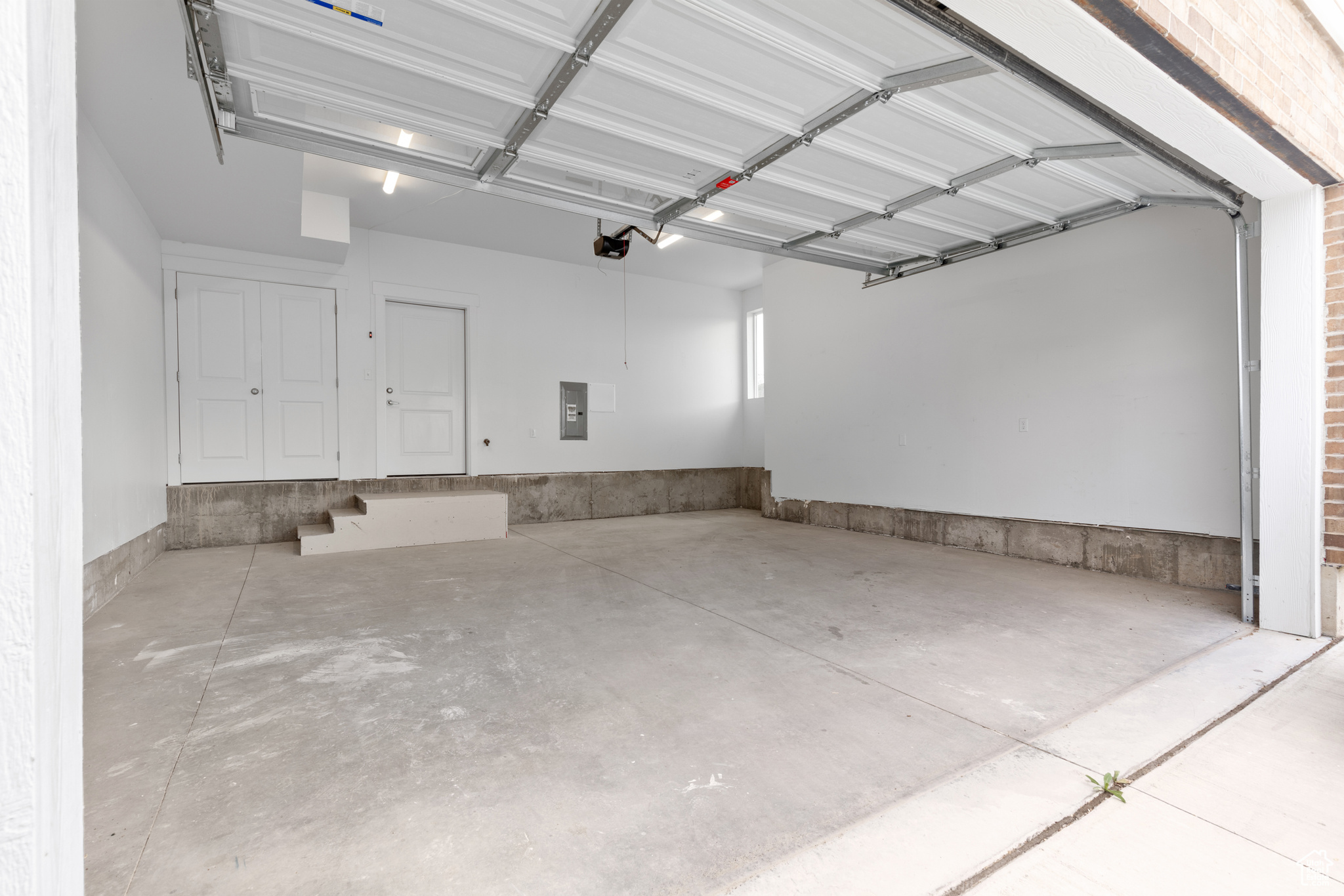 ERIN HILLS - Residential