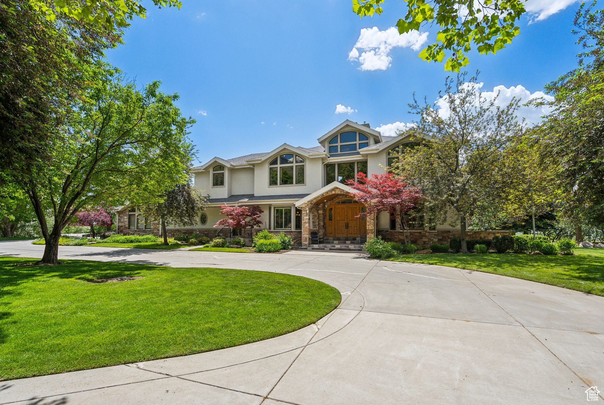 OAK KNOLL - Residential