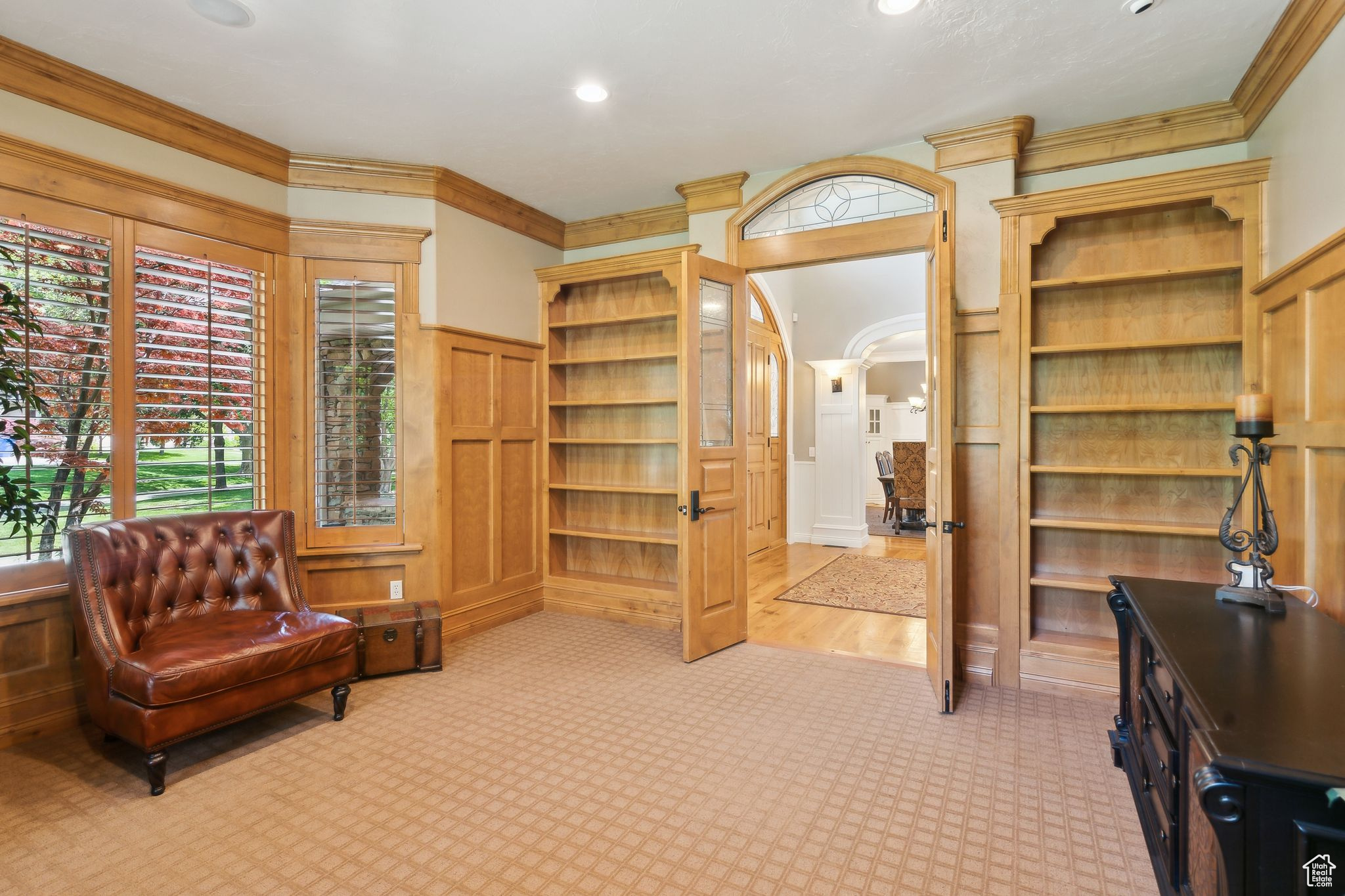 OAK KNOLL - Residential