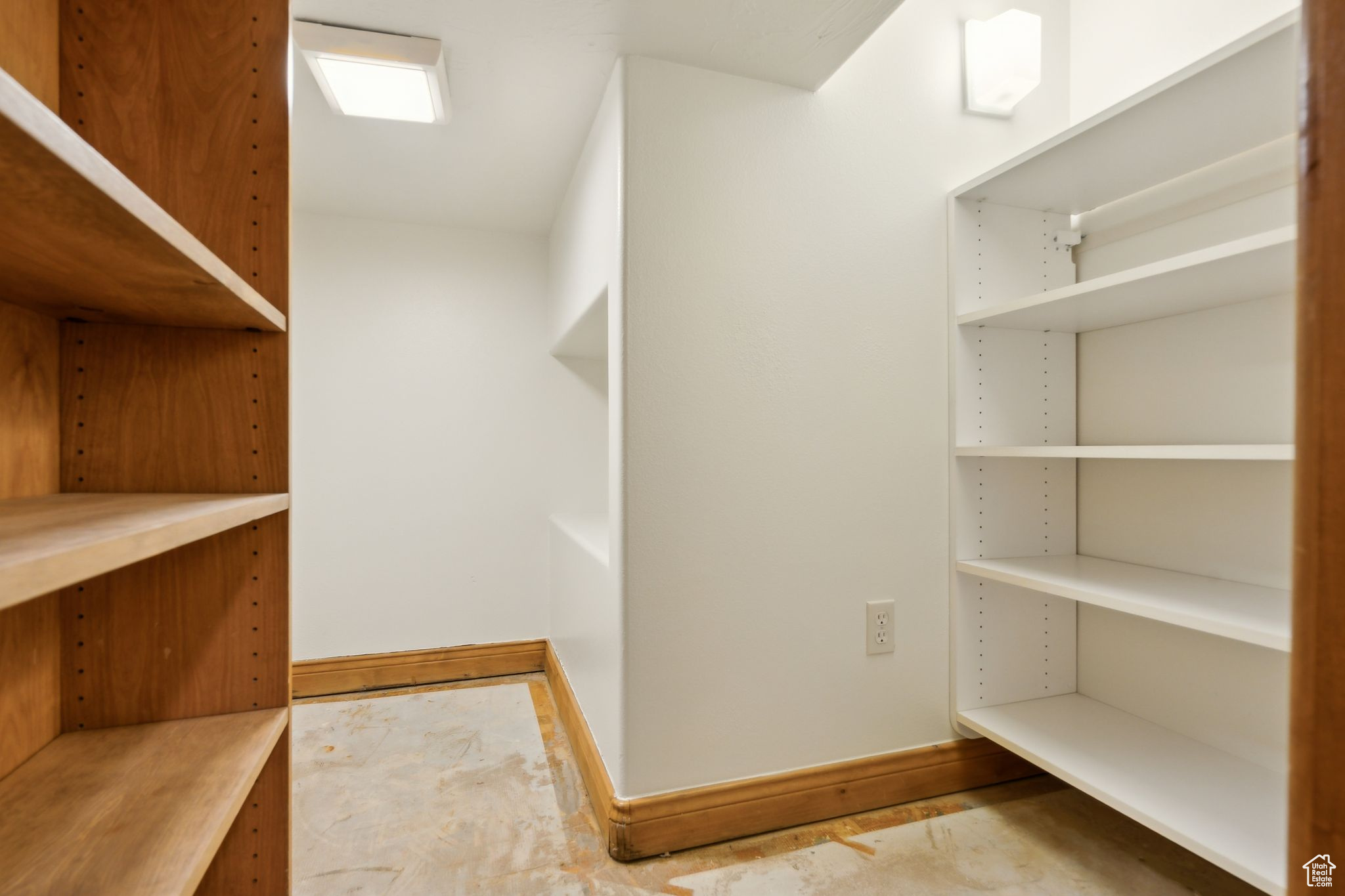 OAK KNOLL - Residential