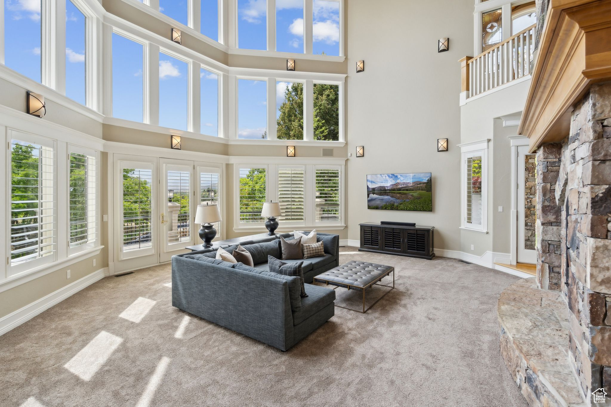 OAK KNOLL - Residential