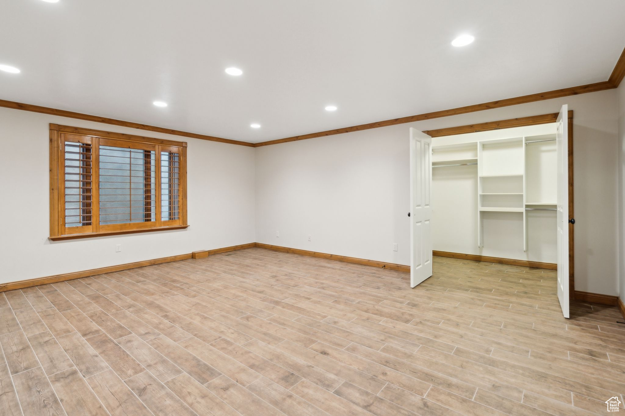 OAK KNOLL - Residential