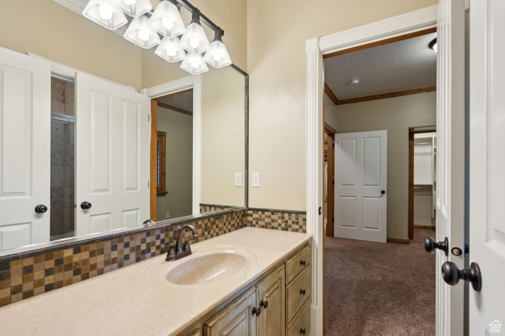 OAK KNOLL - Residential