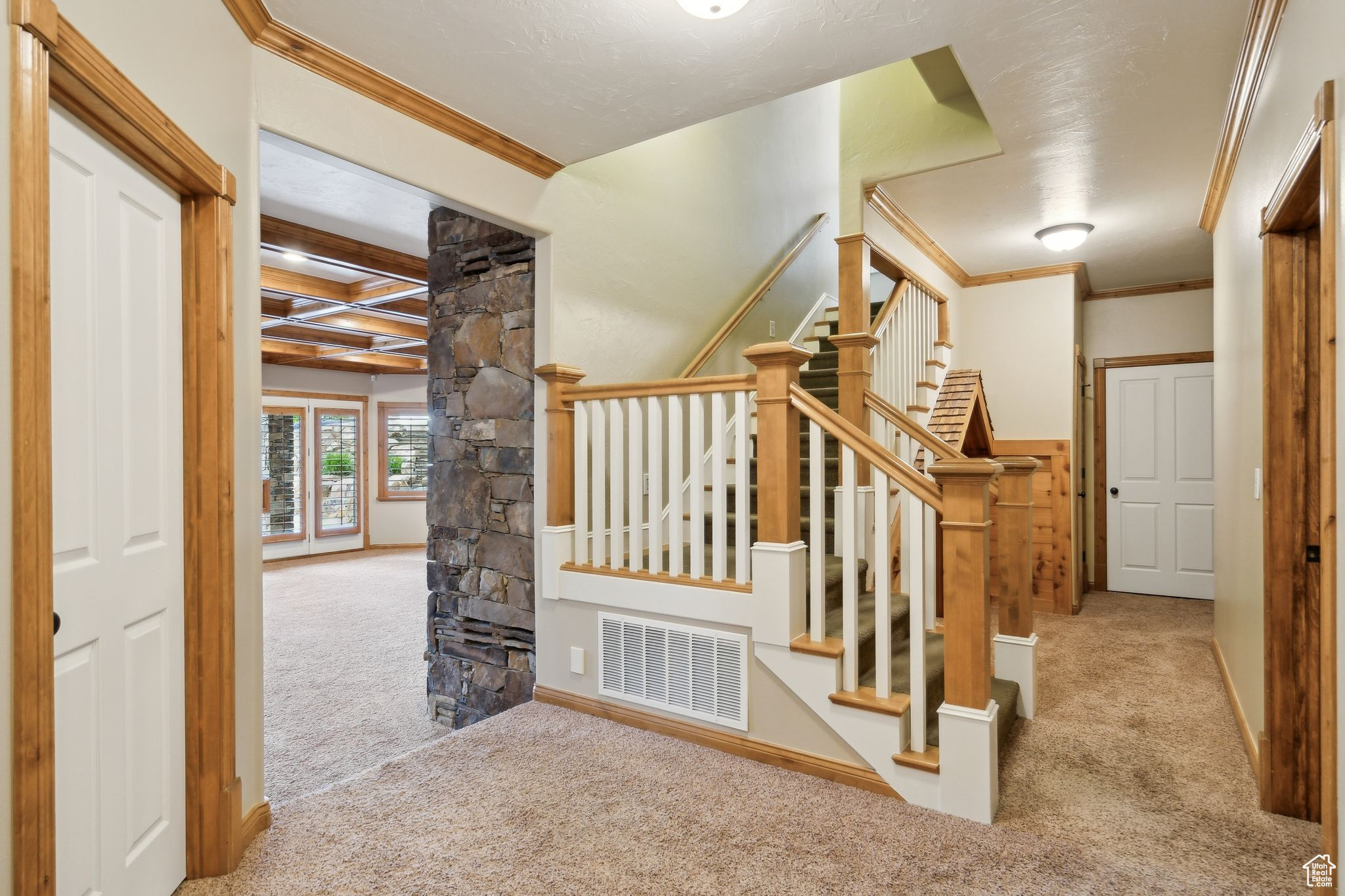 OAK KNOLL - Residential