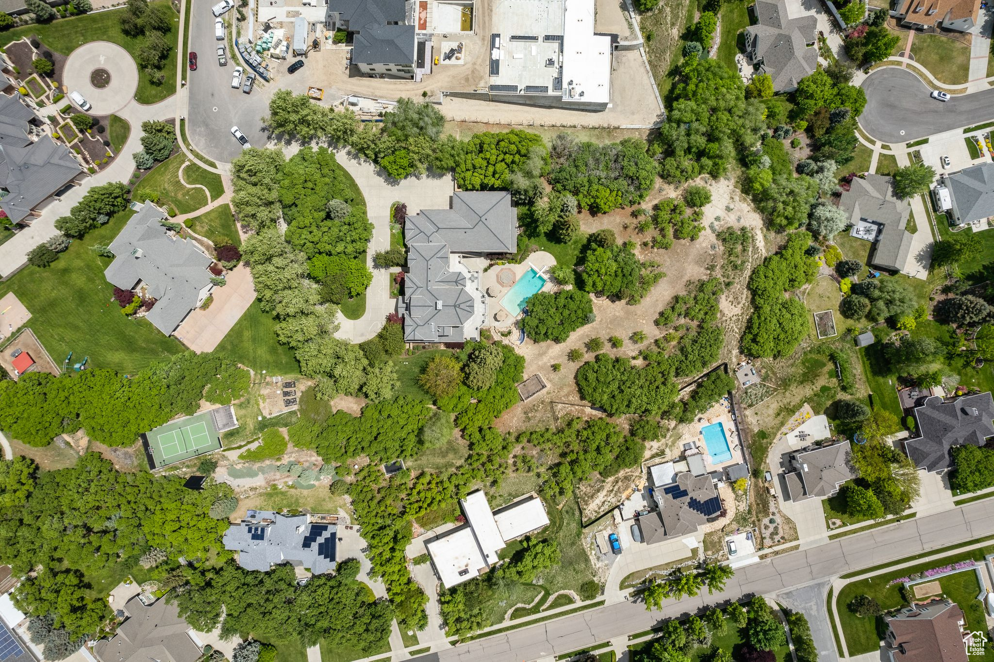 OAK KNOLL - Residential