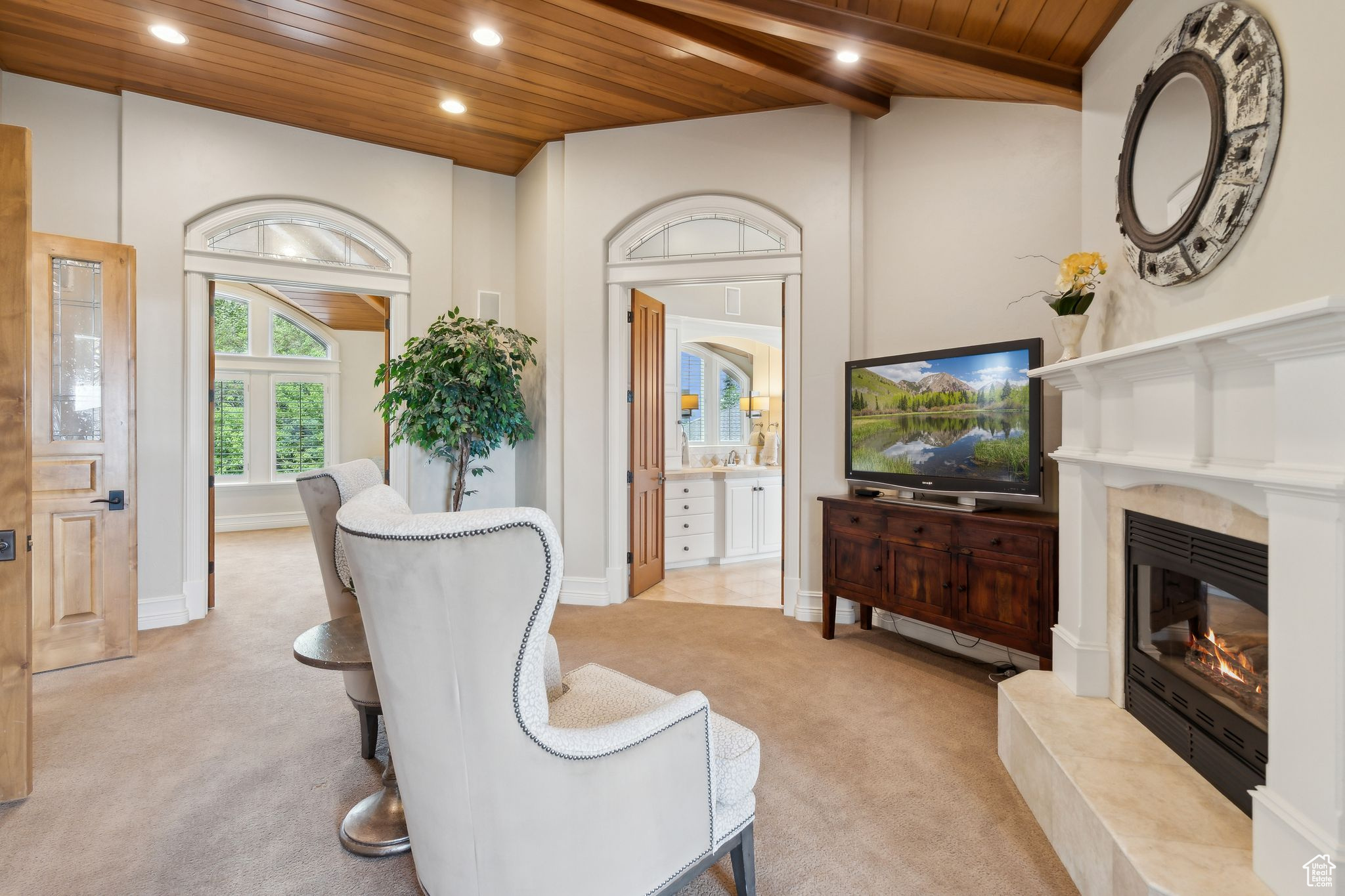 OAK KNOLL - Residential