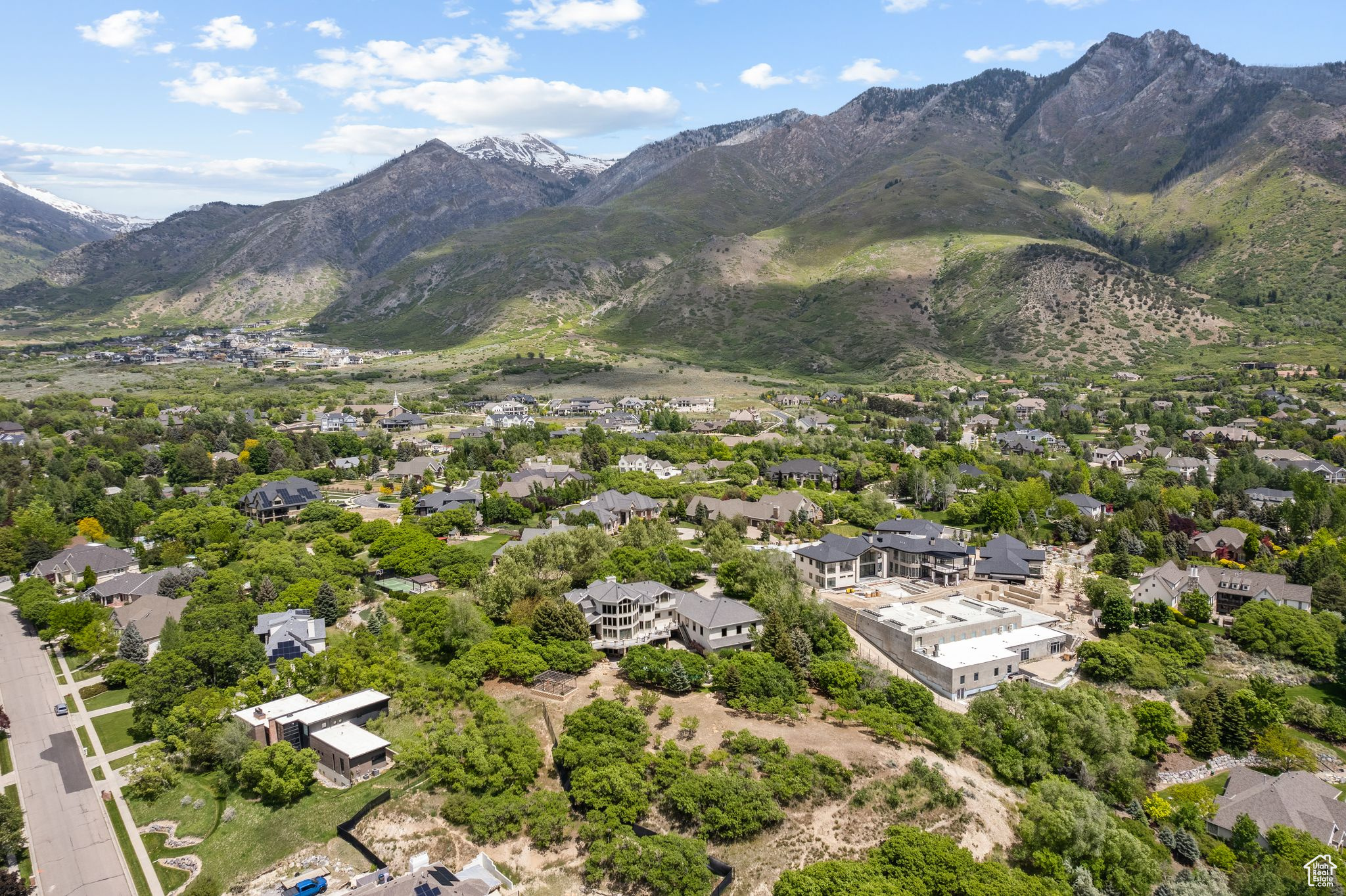 OAK KNOLL - Residential