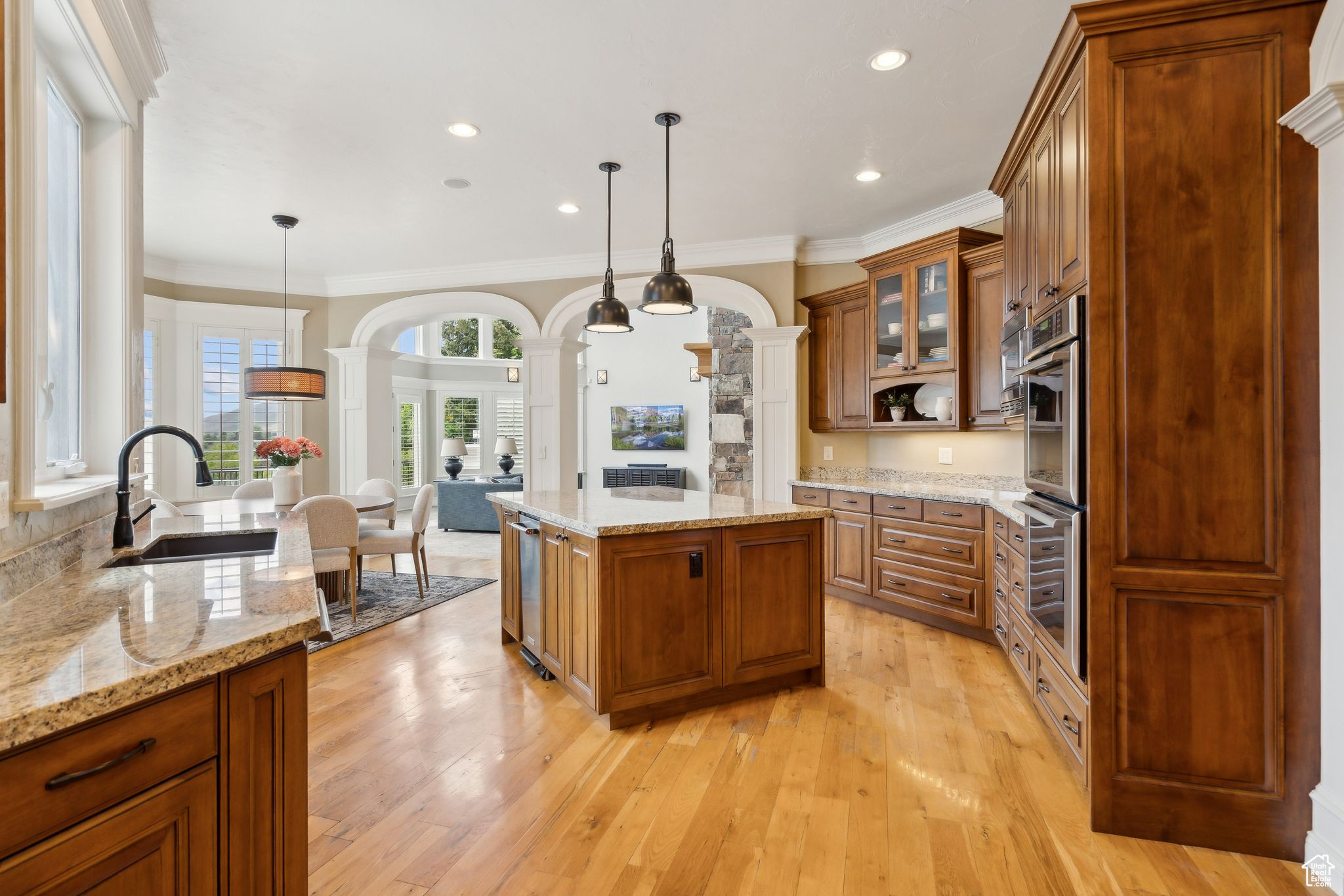 OAK KNOLL - Residential