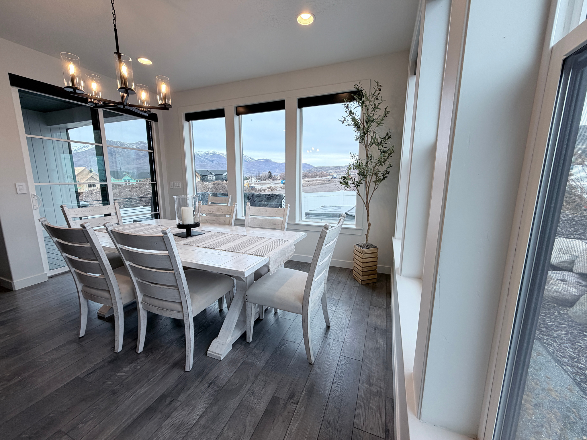 COYOTE RIDGE - Residential