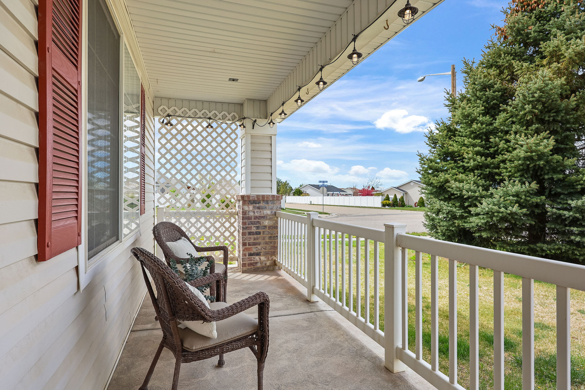 MEADOW CREEK - Residential