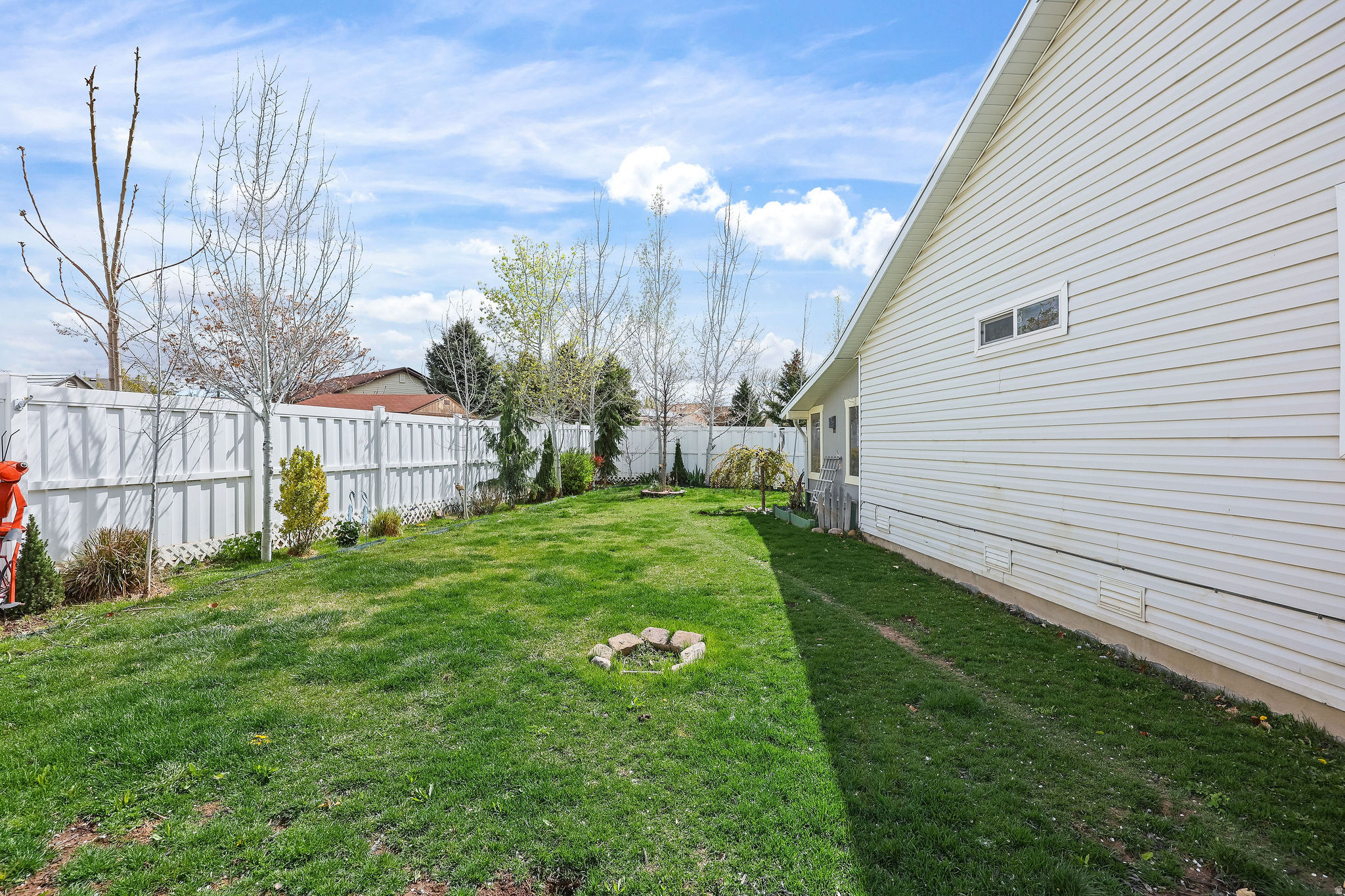 MEADOW CREEK - Residential