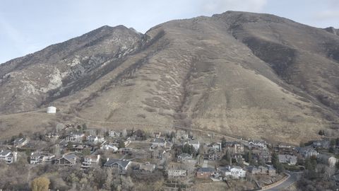 Tiny photo for 3656 E SUMMERHILL DR, Cottonwood Heights, UT 84121 (MLS # 2124860)