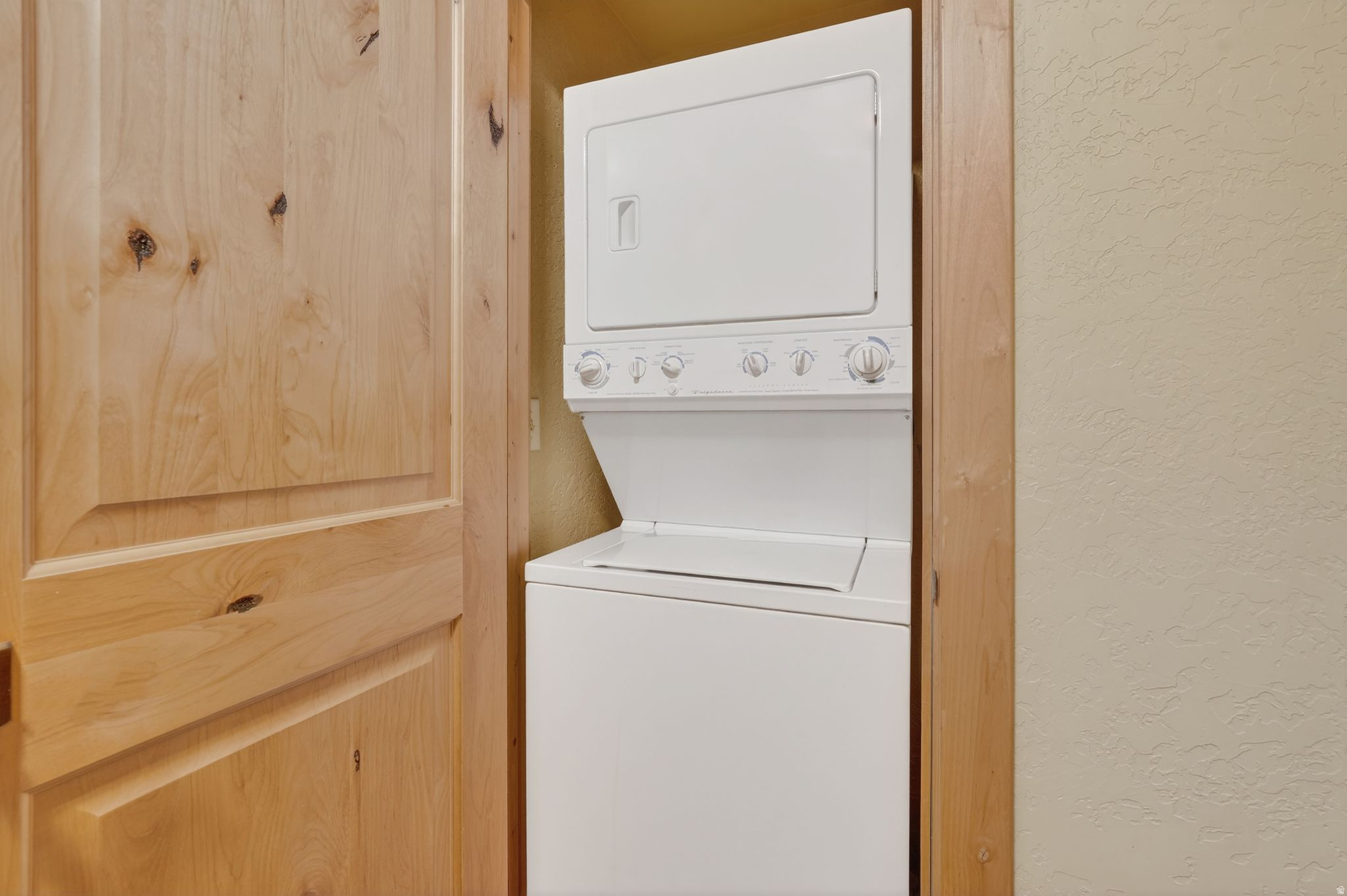 SILVERADO LODGE CONDOMINIUM - Residential