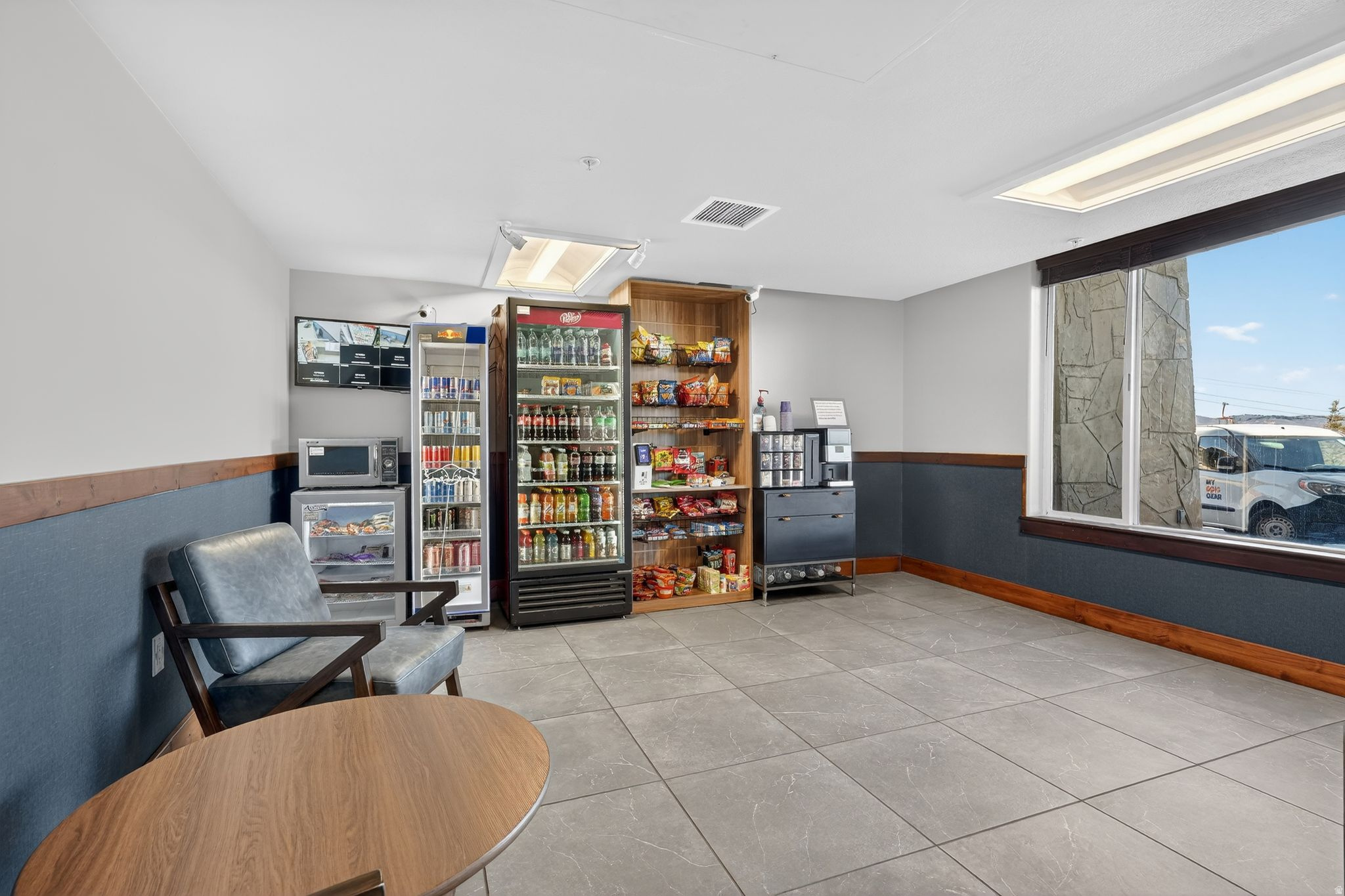 SILVERADO LODGE CONDOMINIUM - Residential