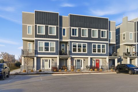 Tiny photo for 4752 S HILLHOUSE CV, Murray, UT 84107 (MLS # 2130983)