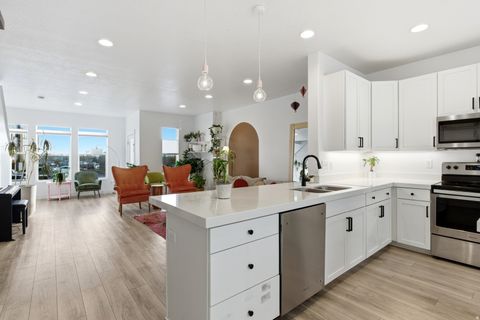 Tiny photo for 4752 S HILLHOUSE CV, Murray, UT 84107 (MLS # 2130983)