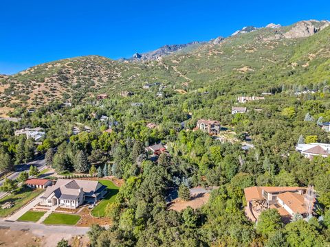 Tiny photo for 3316 E LONE SPRINGS CV S, Sandy, UT 84092 (MLS # 2143010)