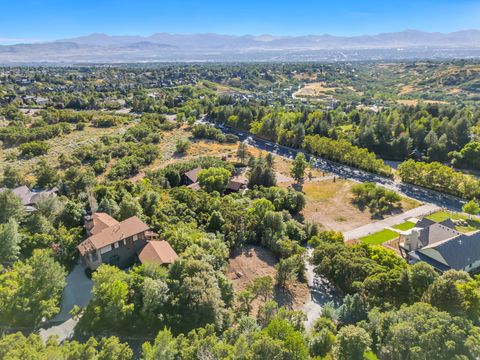 Tiny photo for 3316 E LONE SPRINGS CV S, Sandy, UT 84092 (MLS # 2143010)