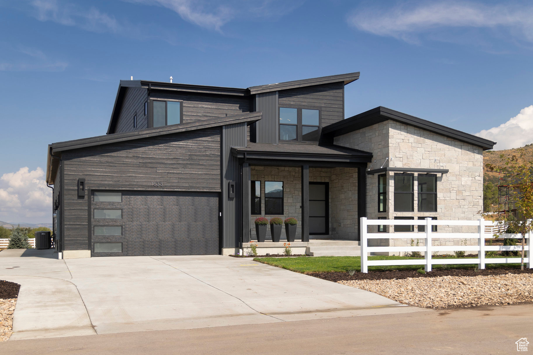 1633 ROCKY MOUNTAIN WAY