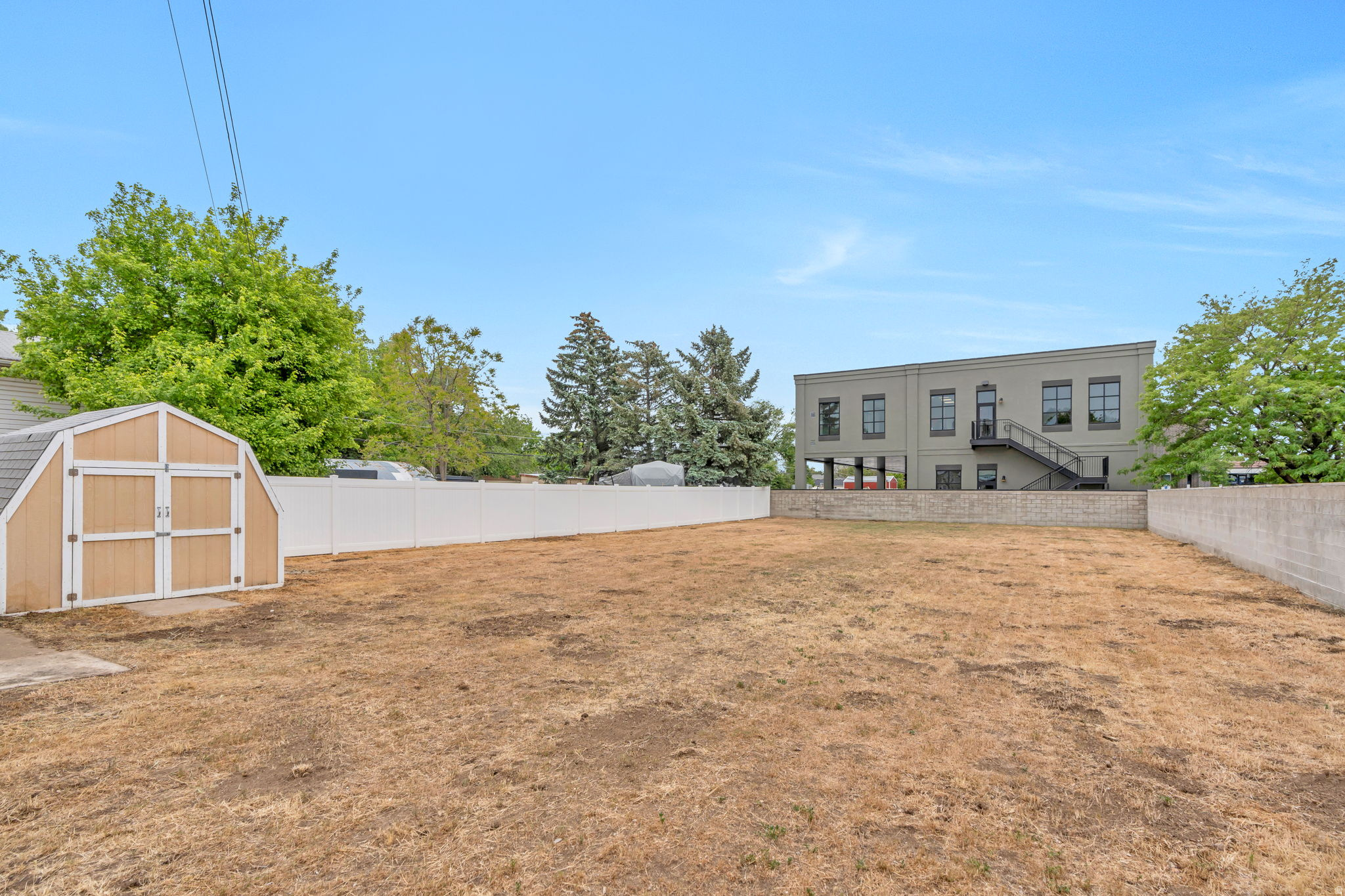 MURRAY BURTON ACRES - Residential