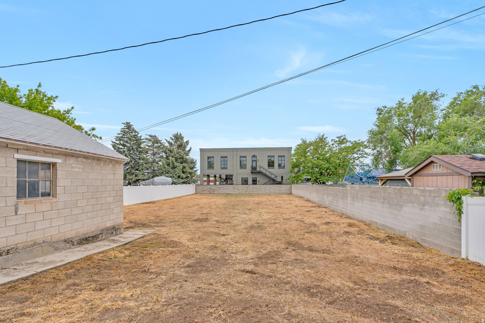 MURRAY BURTON ACRES - Residential
