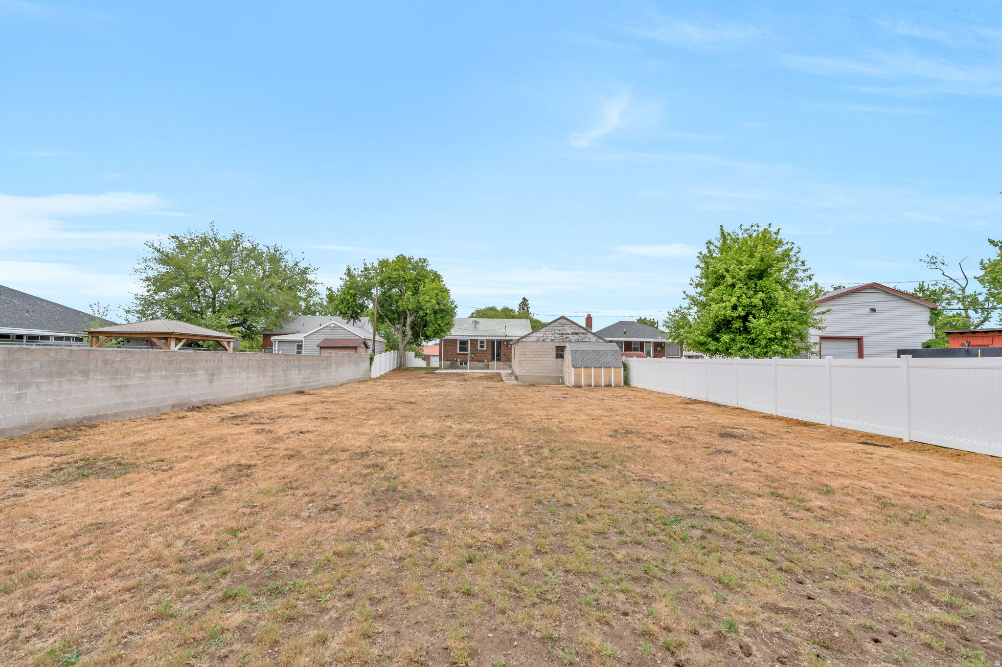 MURRAY BURTON ACRES - Residential