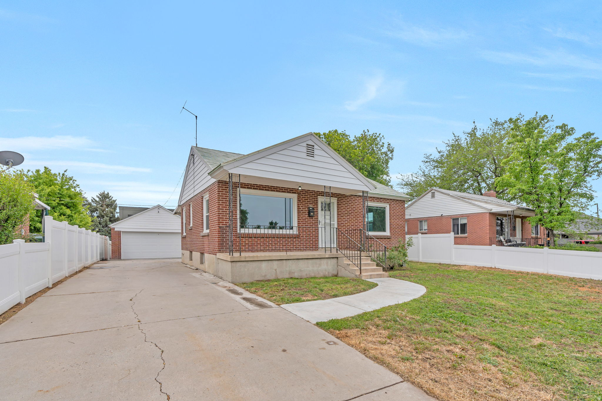 MURRAY BURTON ACRES - Residential