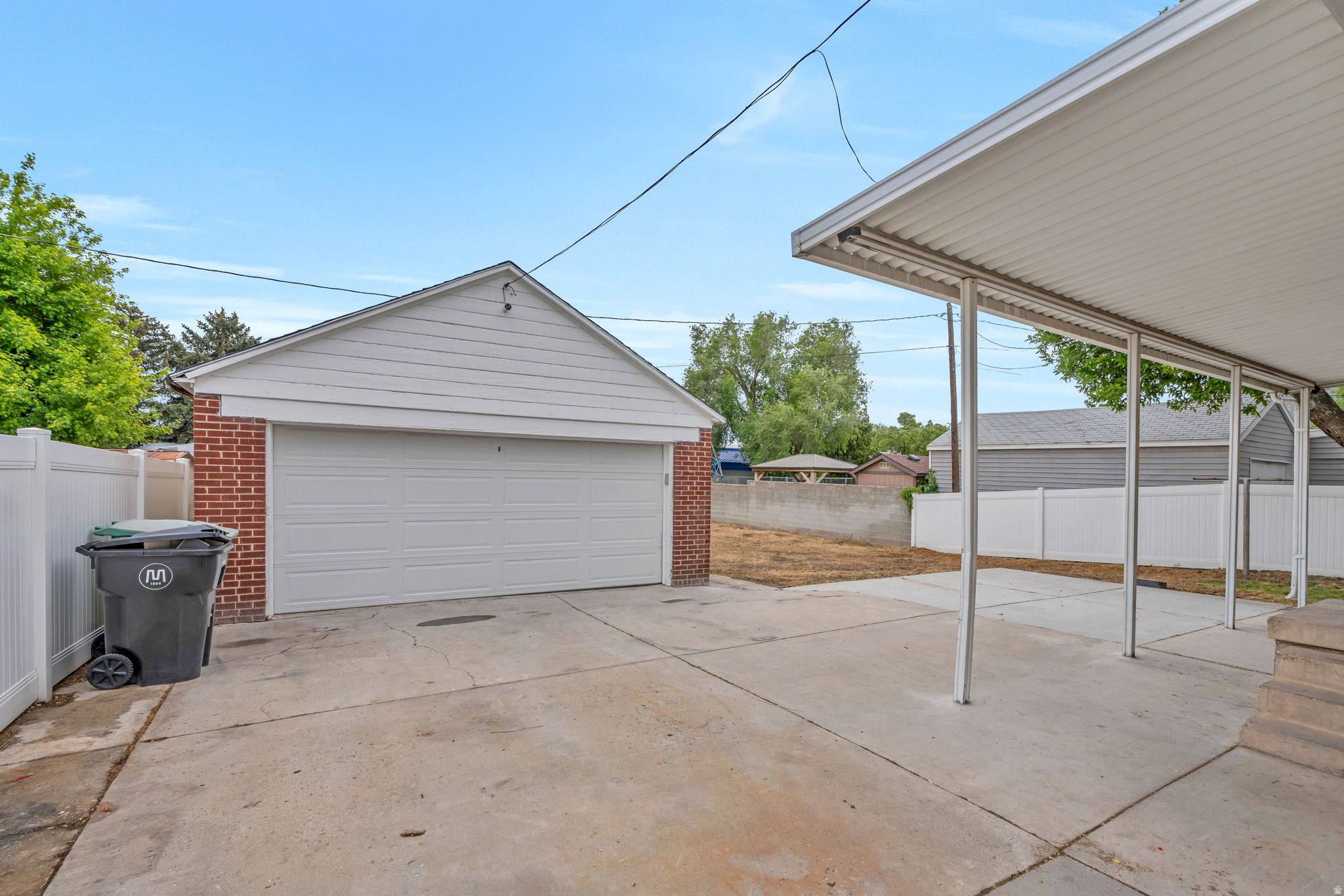 MURRAY BURTON ACRES - Residential