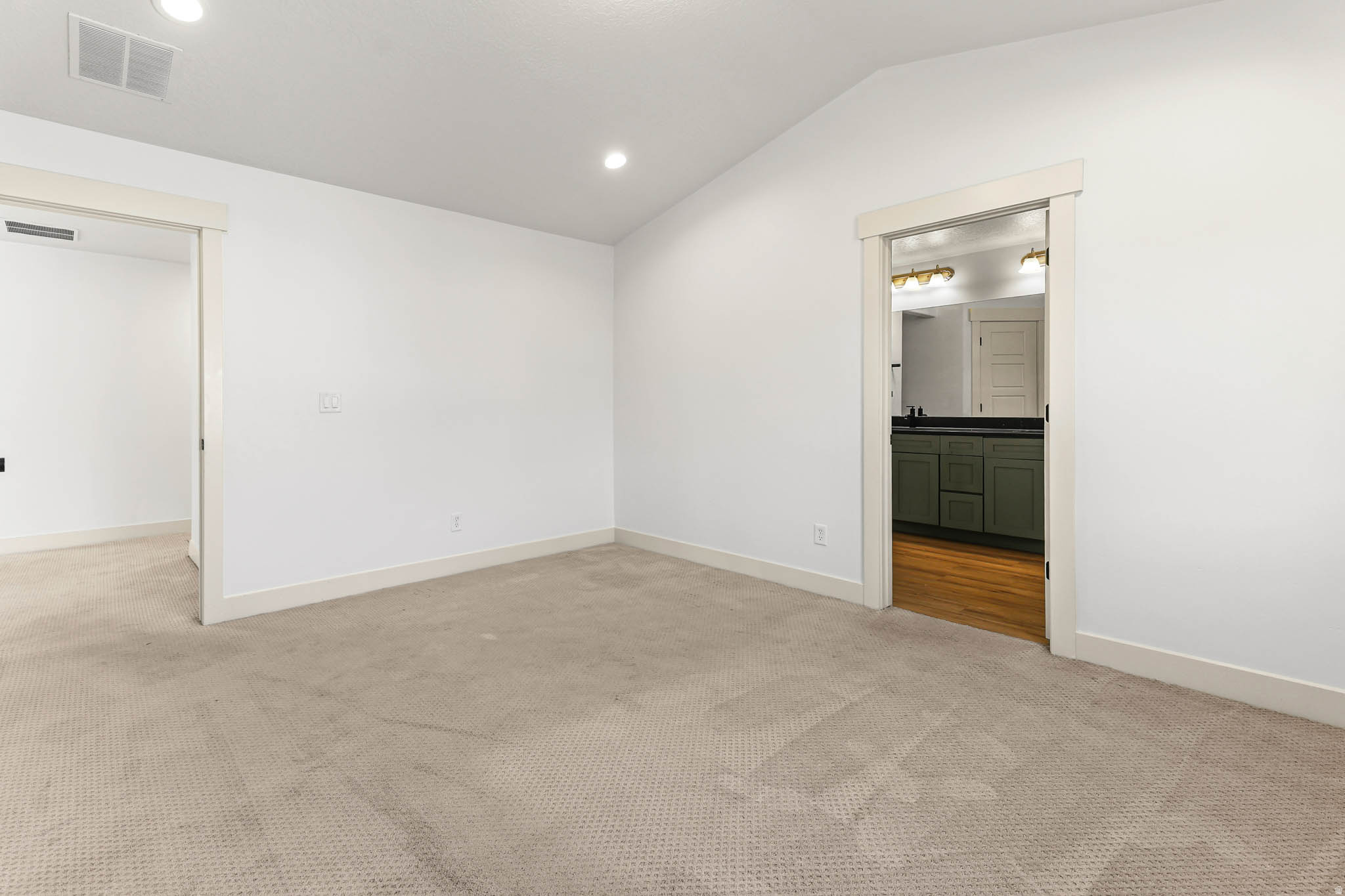 QUAILHILL - Residential