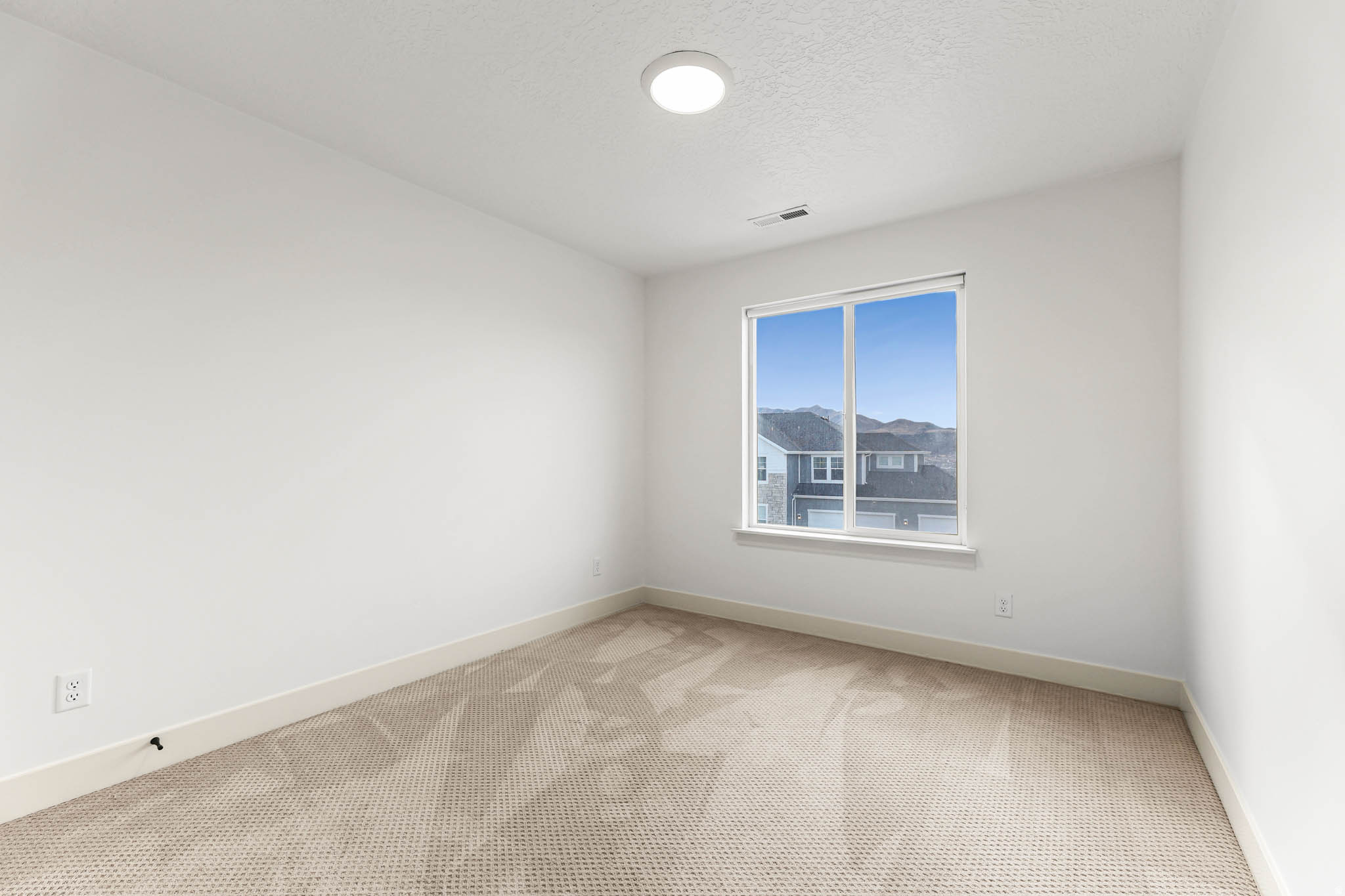 QUAILHILL - Residential