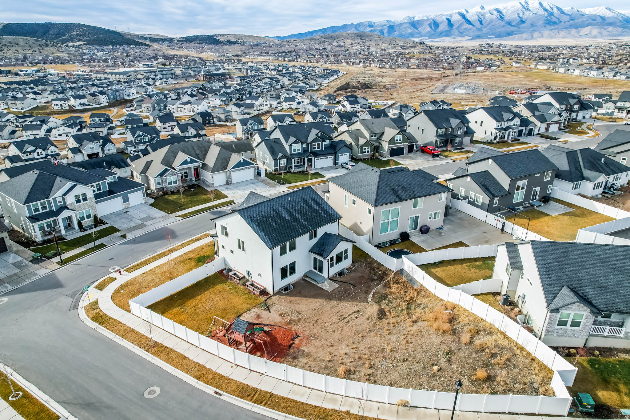 QUAILHILL - Residential