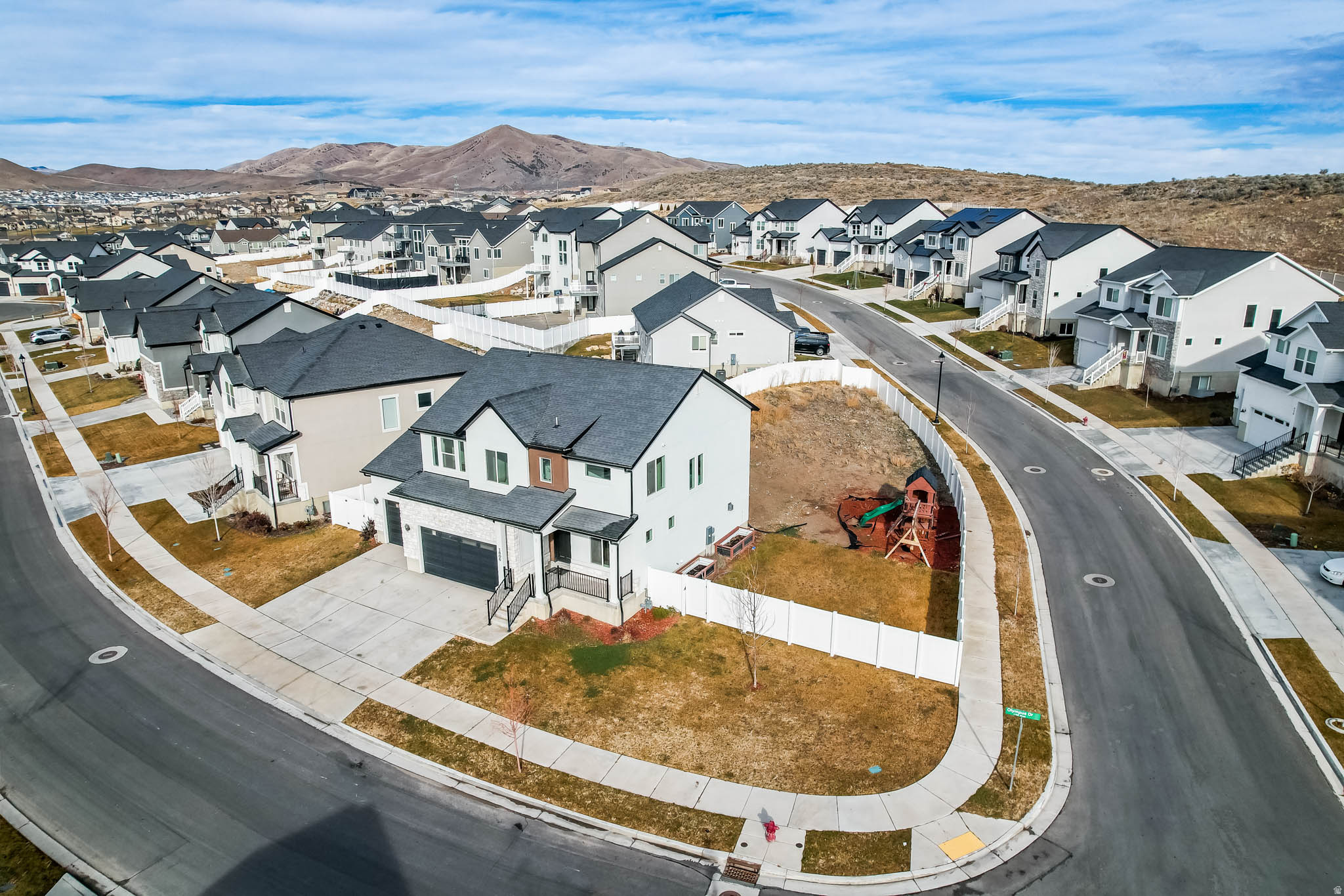 QUAILHILL - Residential