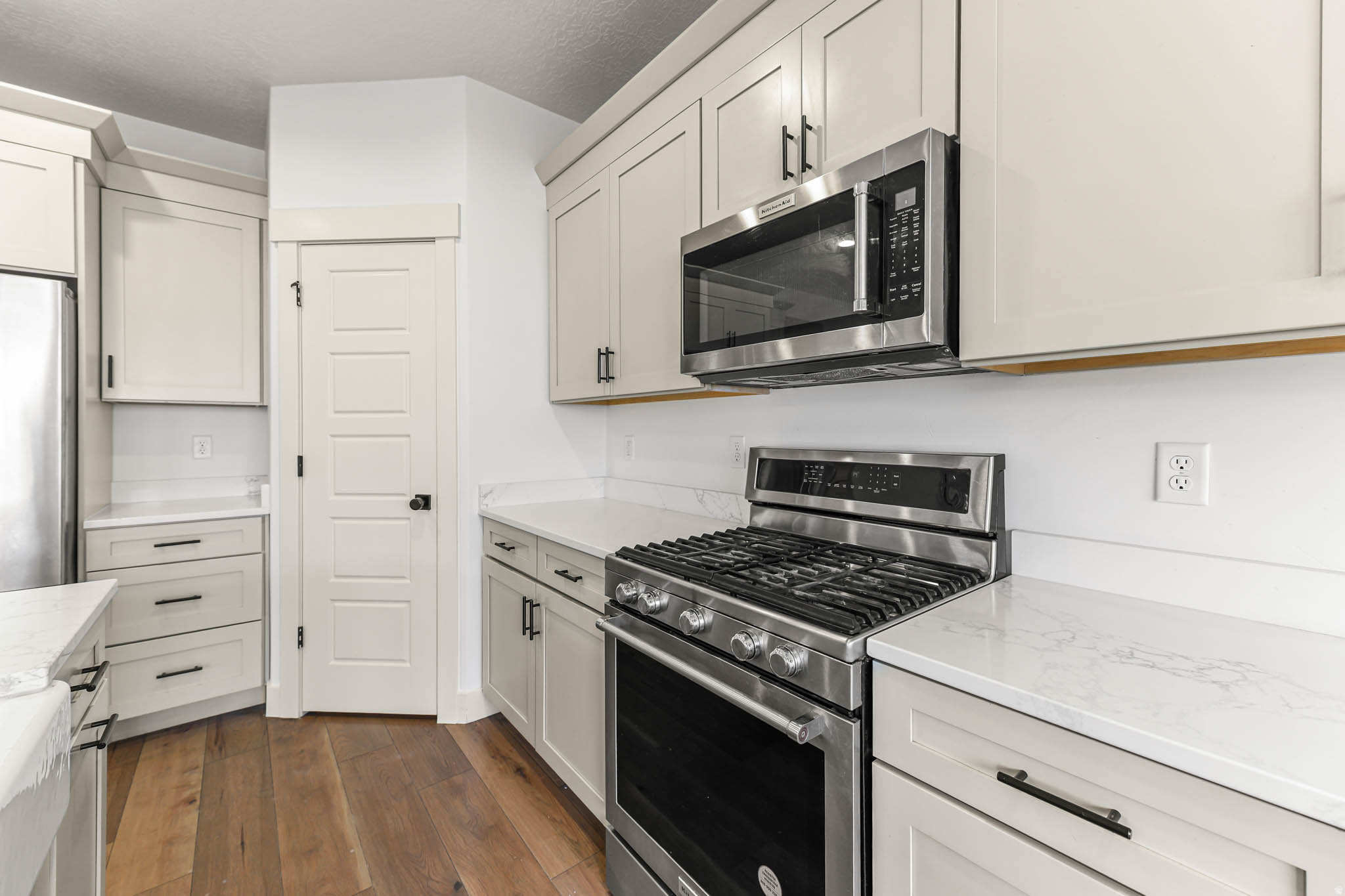 QUAILHILL - Residential