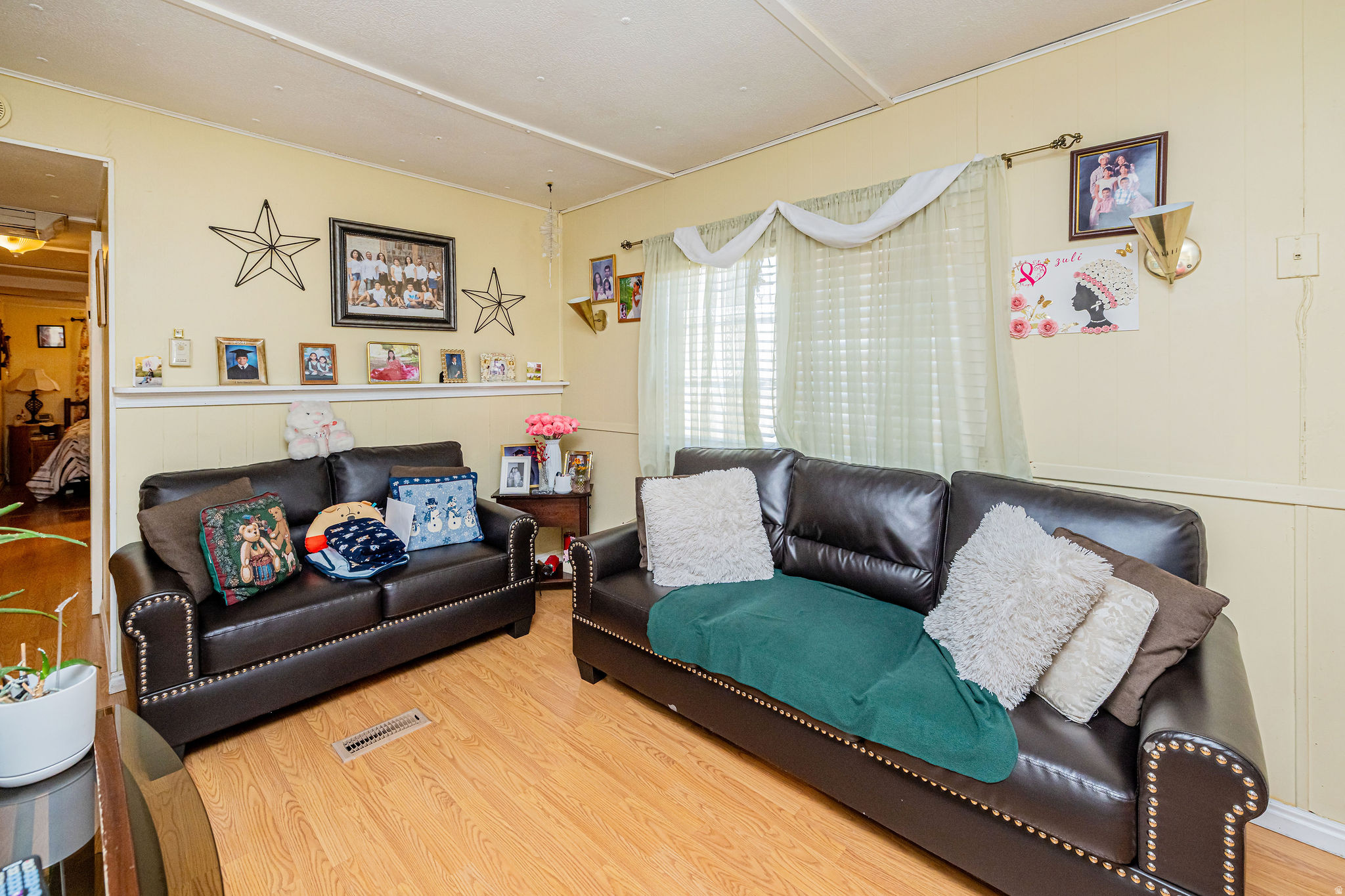 HIDDEN GLEN MOBILE ESTATES - Residential