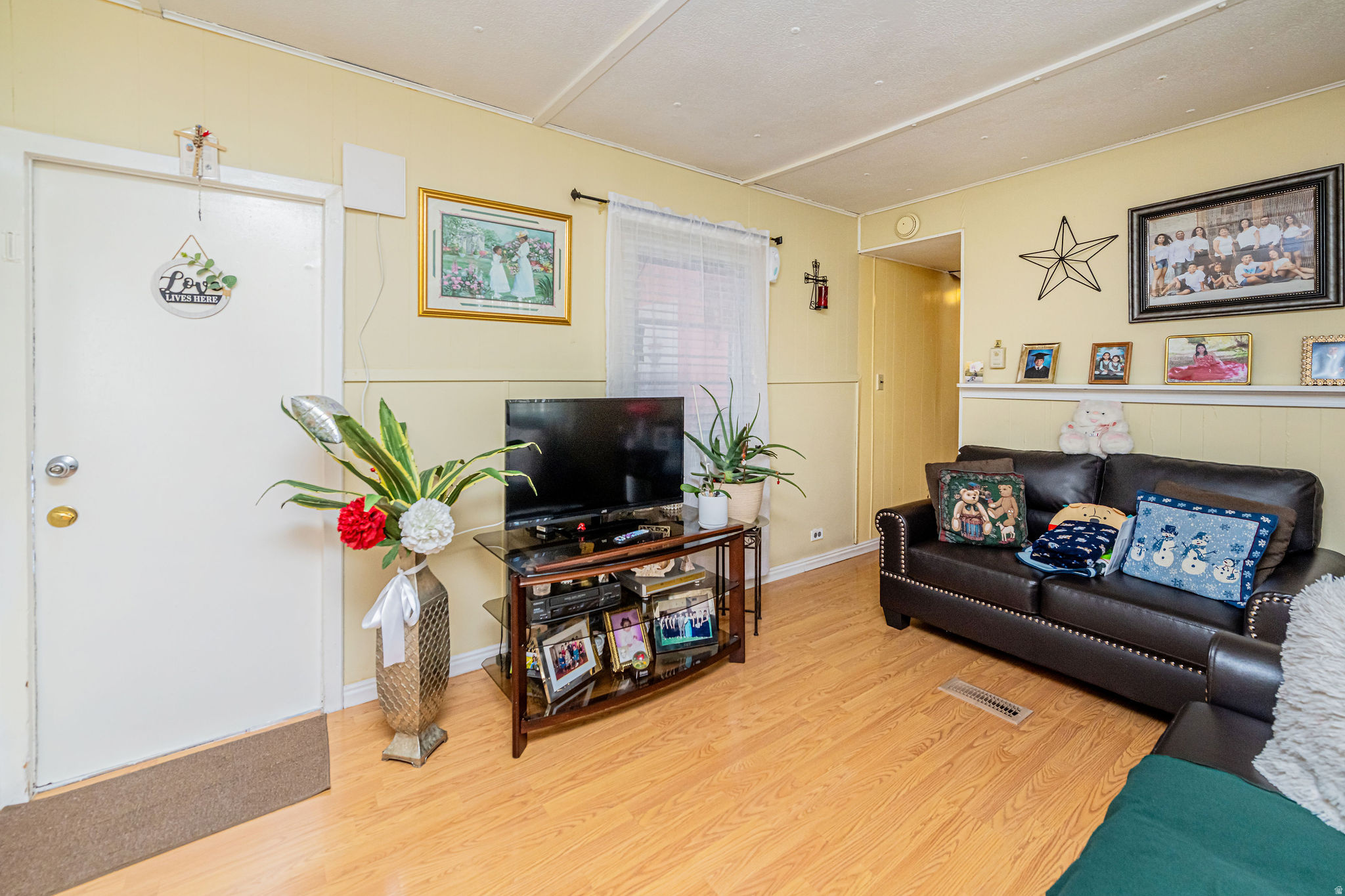 HIDDEN GLEN MOBILE ESTATES - Residential