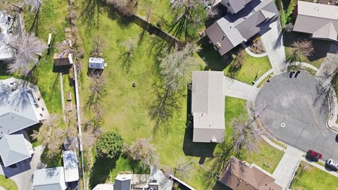 Tiny photo for 965 E 250 S, Kaysville, UT 84037 (MLS # 2135495)