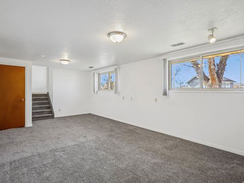 Tiny photo for 965 E 250 S, Kaysville, UT 84037 (MLS # 2135495)