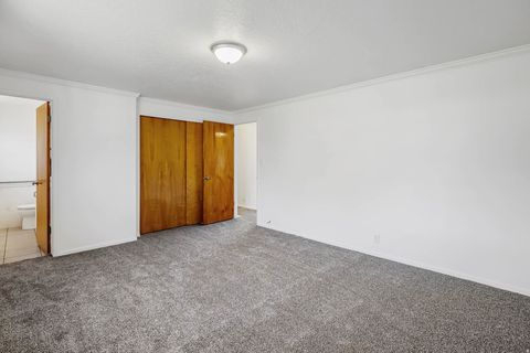 Tiny photo for 965 E 250 S, Kaysville, UT 84037 (MLS # 2135495)
