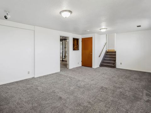 Tiny photo for 965 E 250 S, Kaysville, UT 84037 (MLS # 2135495)