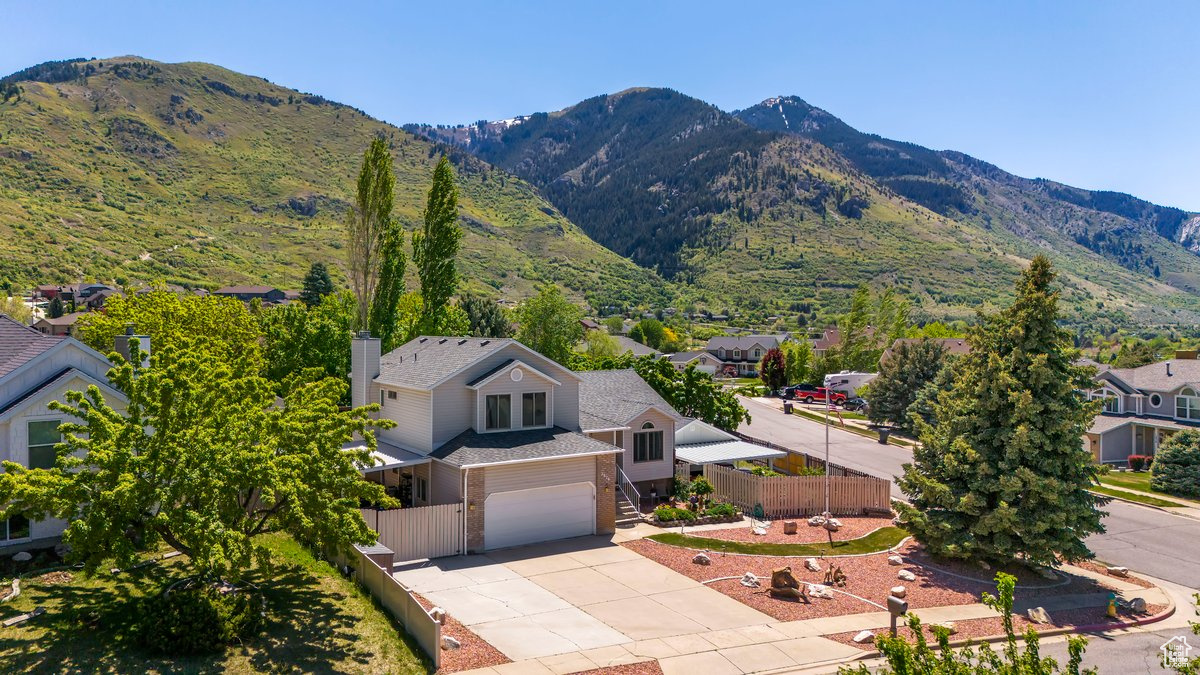 HALLTREE SUBDIVISION - Residential