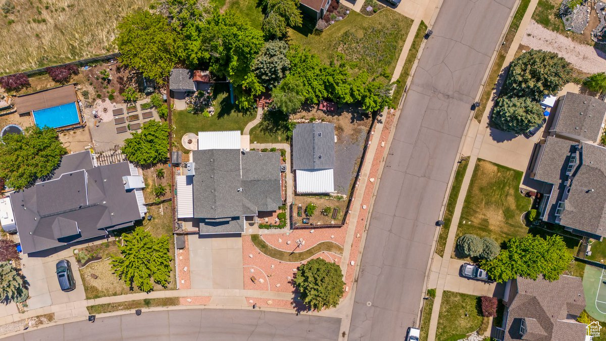 HALLTREE SUBDIVISION - Residential