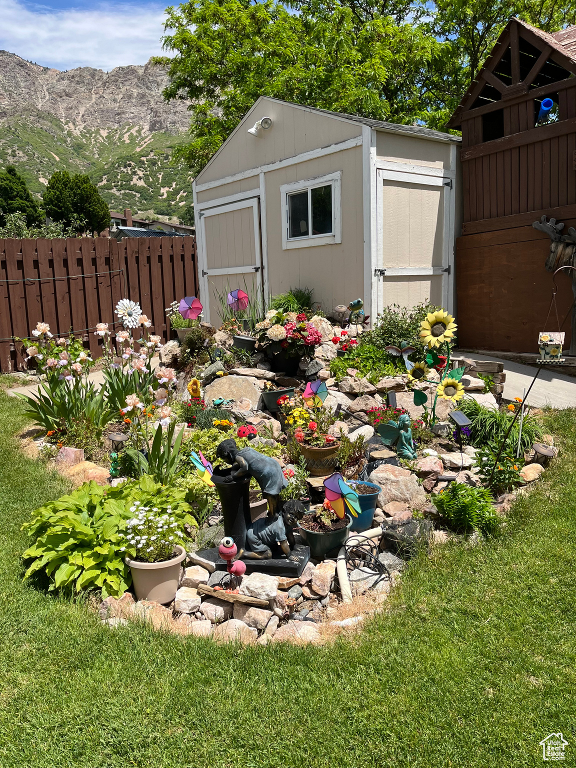 HALLTREE SUBDIVISION - Residential